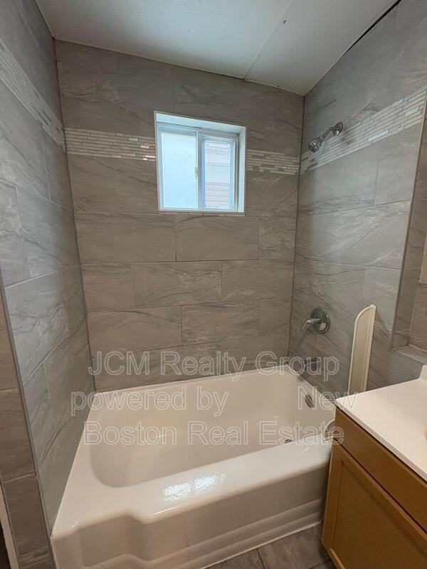38 Neptune St #2R2ndFL - Photo 7 of 11