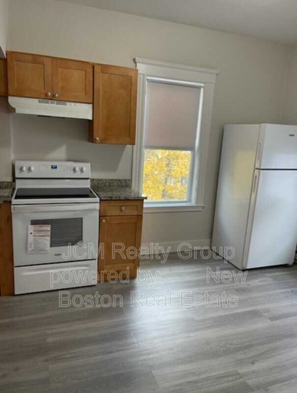 49 Fottler Rd - Photo 3 of 11