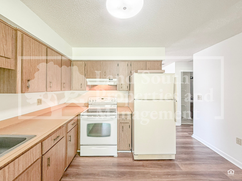4753 Dimbath Dr - Photo 6 of 16