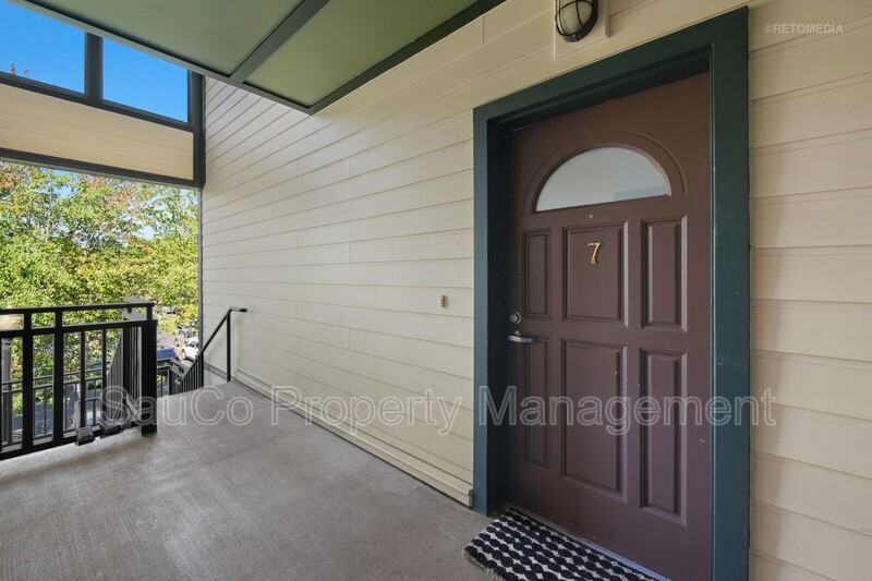1371 Ne Orenco Station Pkwy - Photo 3 of 26