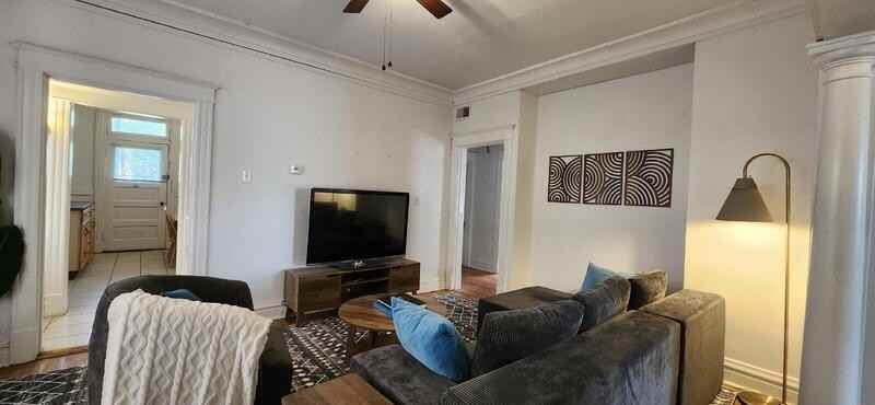 6009 Kingsbury Ave #2ndFL - Photo 5 of 36