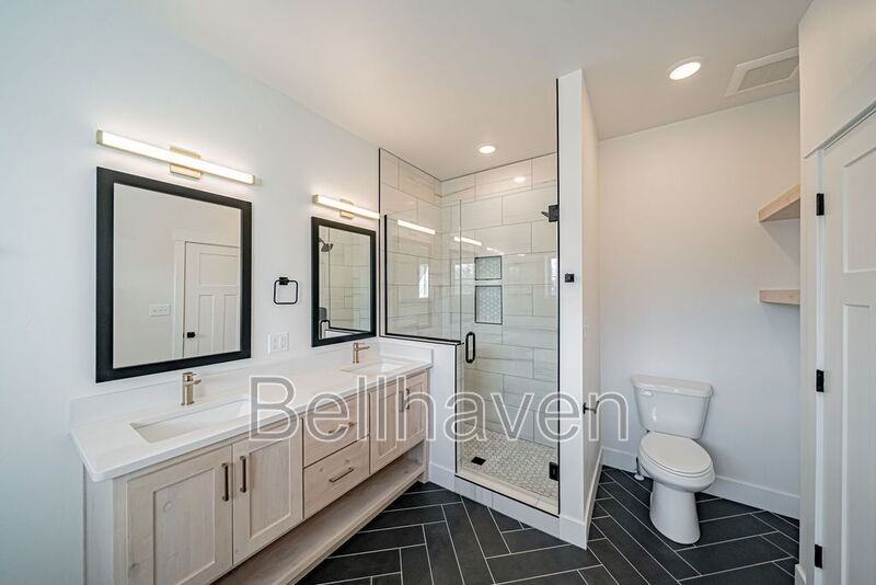 1378 Fremont Ave - Photo 6 of 17