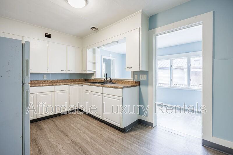 77 State St #2 - Photo 4 of 14
