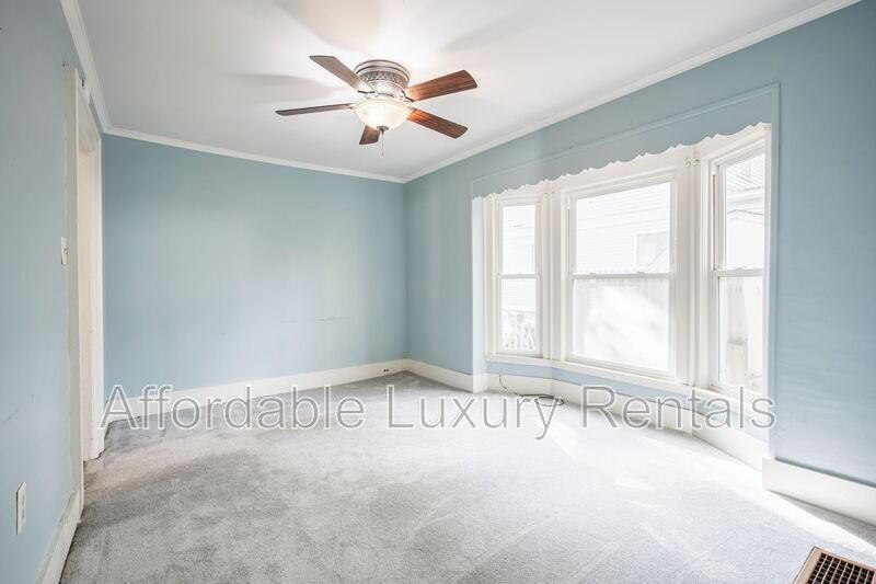 77 State St #2 - Photo 6 of 14