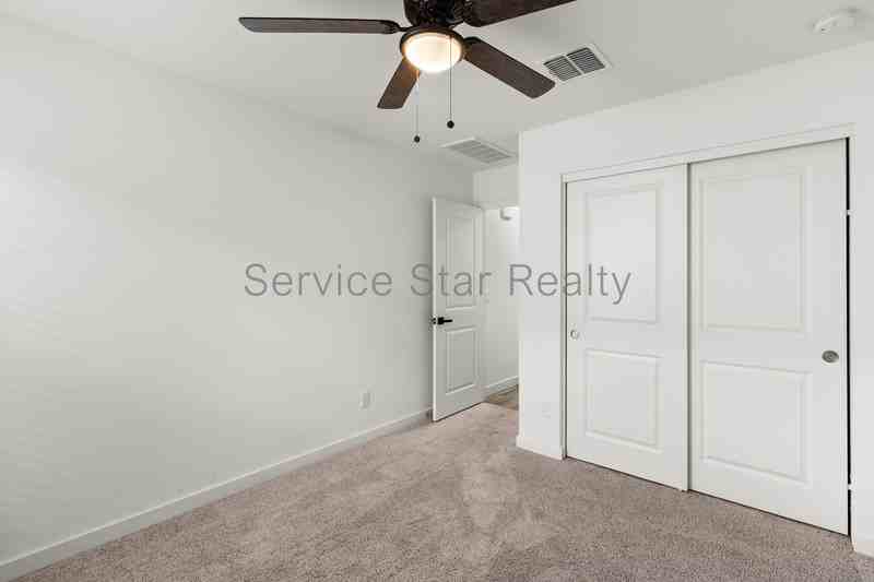 3834 S 84th Ln - Photo 6 of 23