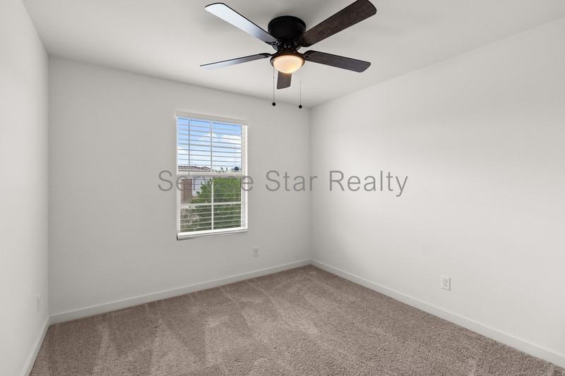 3834 S 84th Ln - Photo 7 of 23