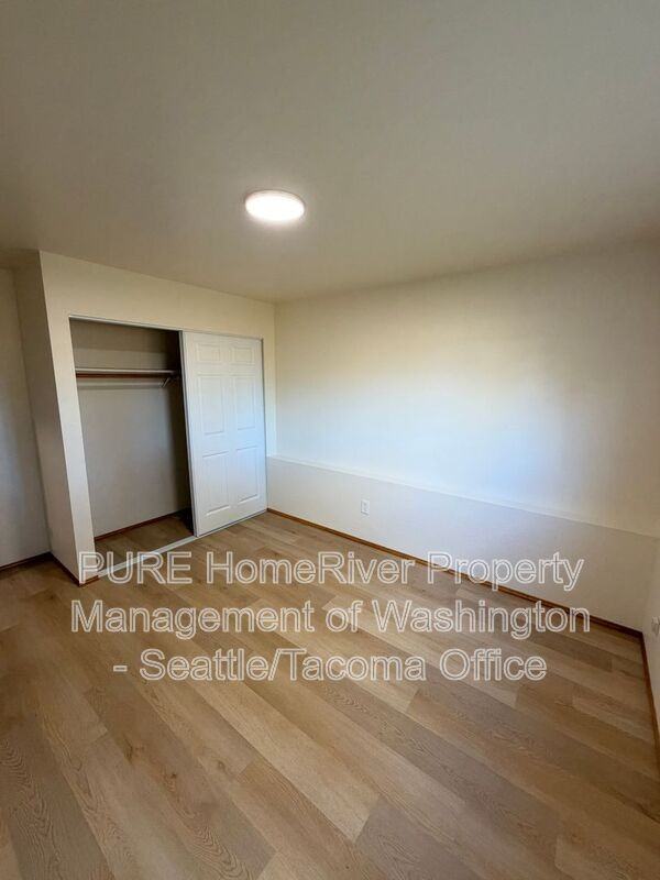 229 171st St E - Photo 7 of 33