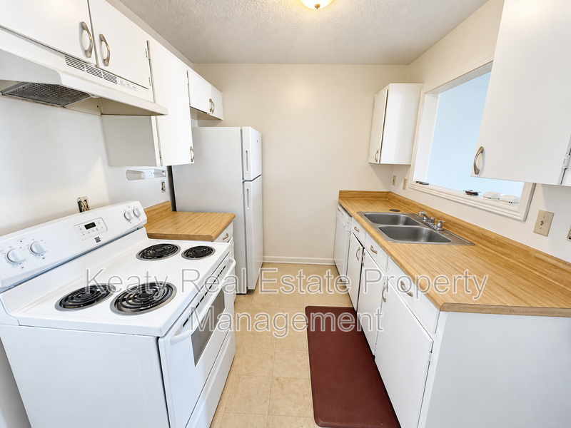 103 Country Ln Apt B - Photo 5 of 15