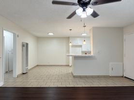 LB1415 - Photo 1 of 1