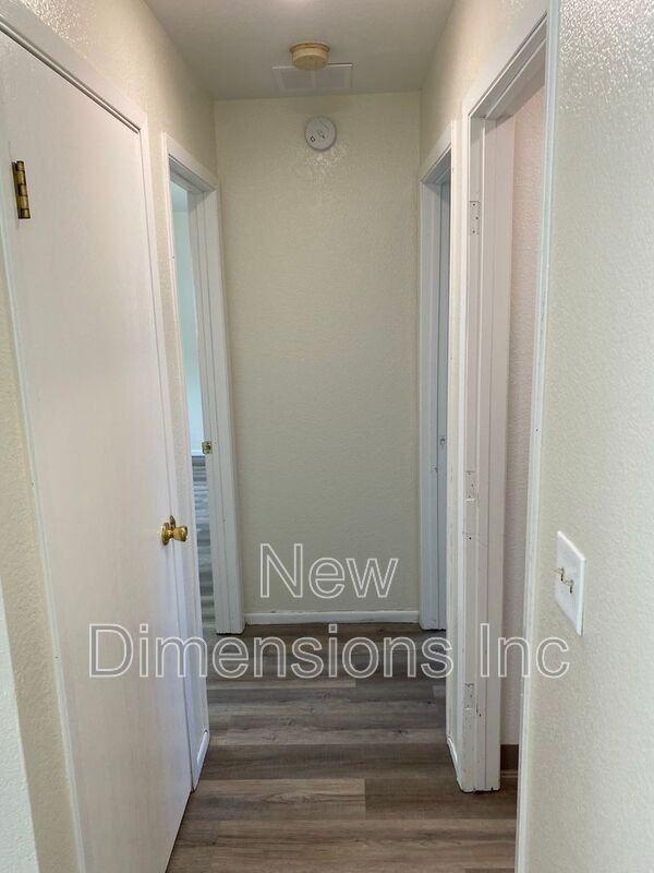 674 Humboldt St - Photo 6 of 13