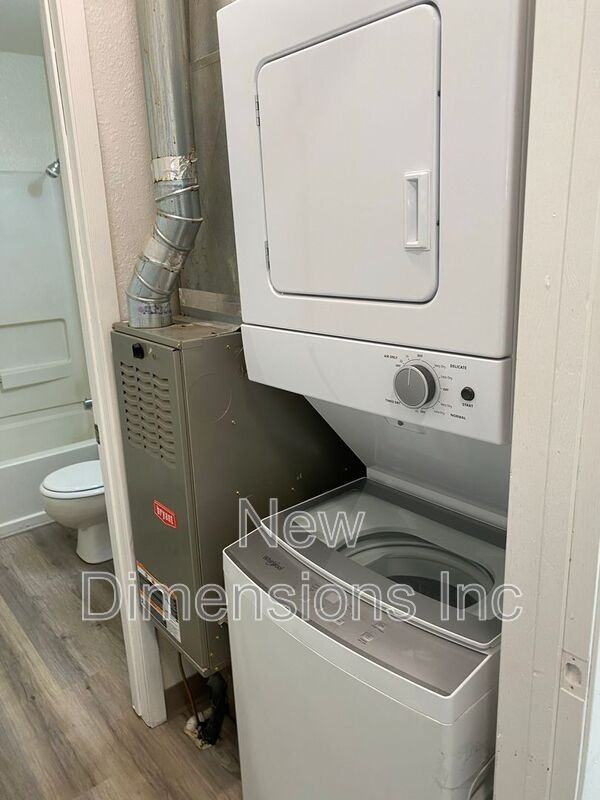 674 Humboldt St - Photo 7 of 13