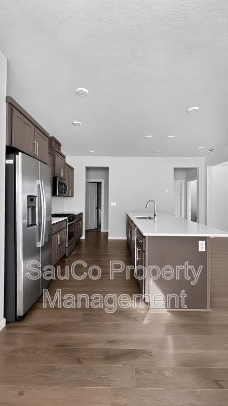 30950 Nw Yorkshire St - Photo 4 of 29