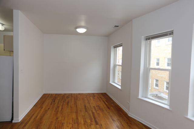 4511 N Malden St #2A - Photo 6 of 18