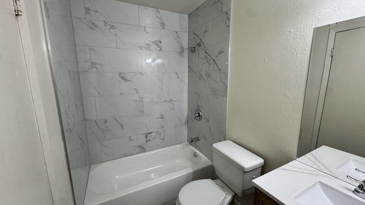 1286 S Uvalda St - Photo 7 of 18