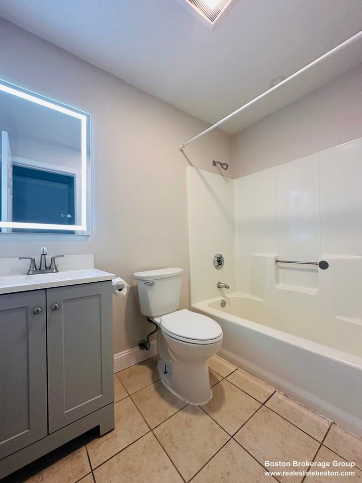 13 Ruggles St #3 - Photo 6 of 6