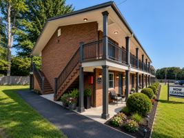 featured image of 21 Dwight St