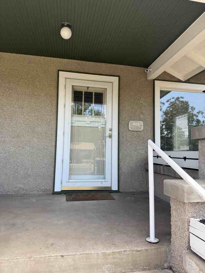 804 11th Street - Photo 3 of 27