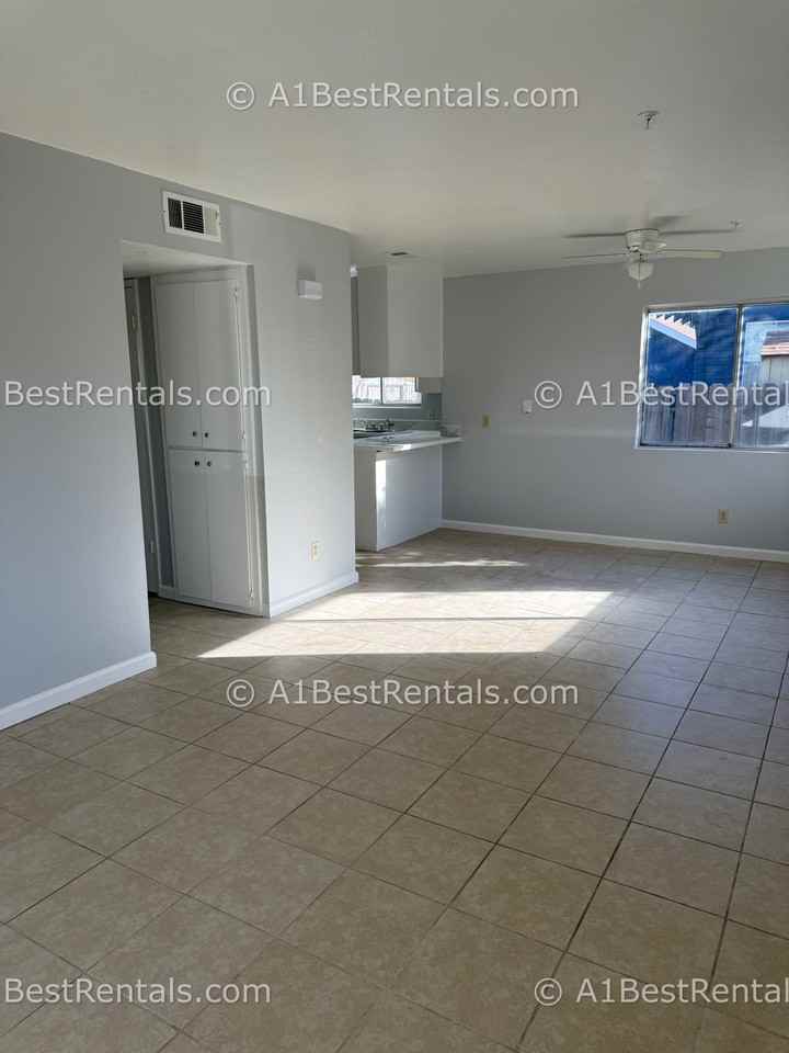 205 East Fairmont Avenue - Photo 3 of 9