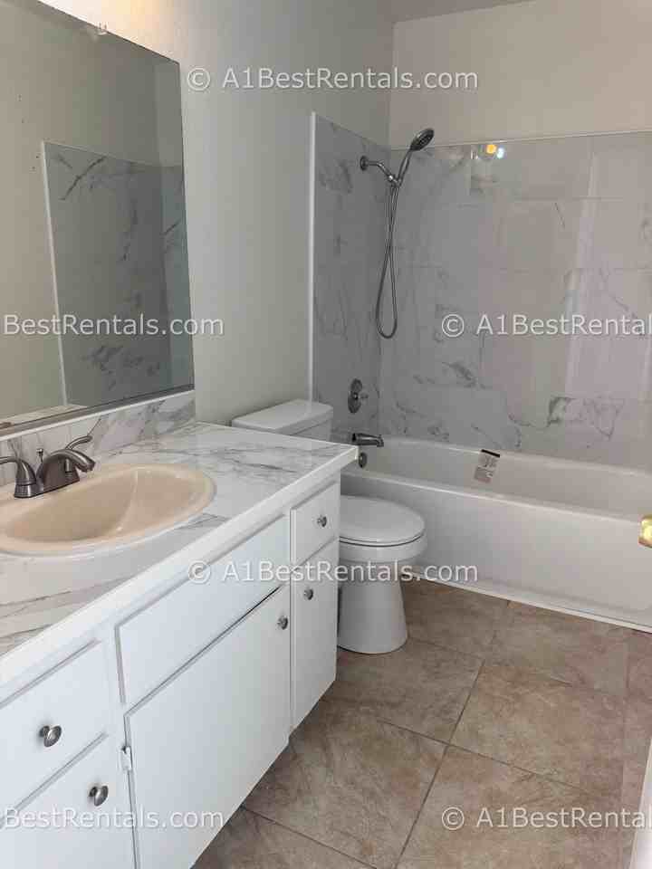 205 East Fairmont Avenue - Photo 7 of 9
