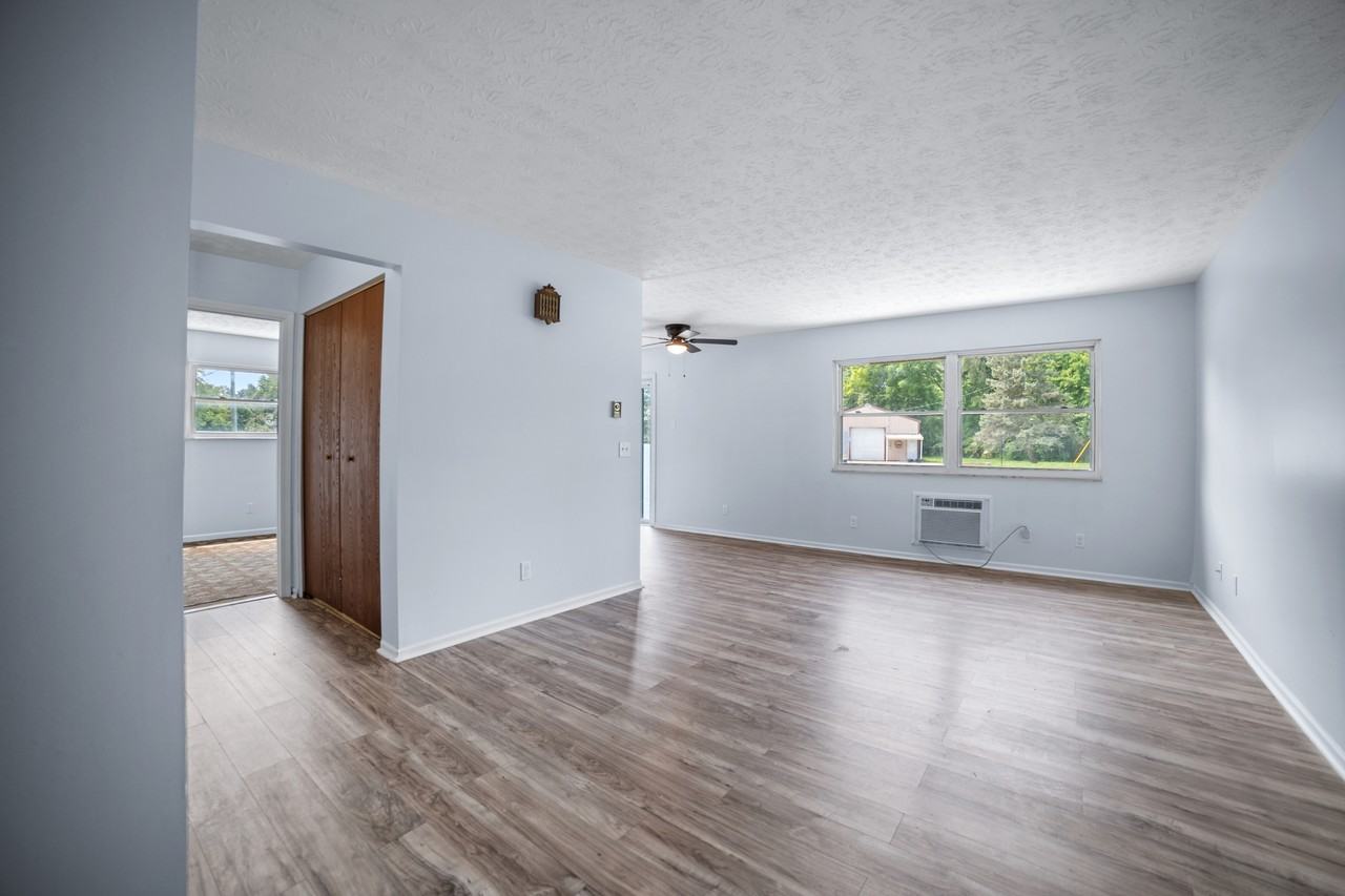 325 River Street - Photo 2 of 17