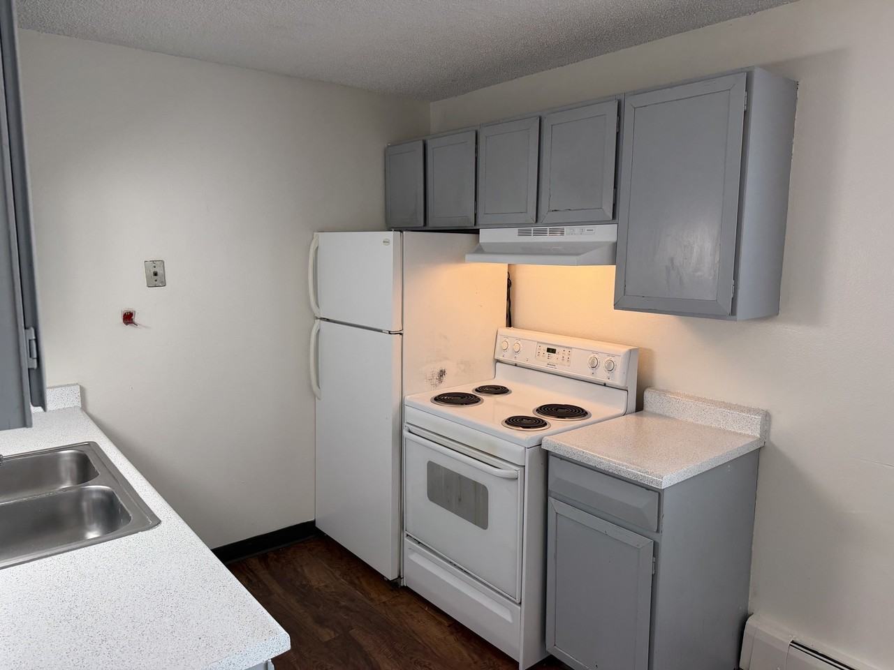 10527 West 6th Place - Photo 3 of 18