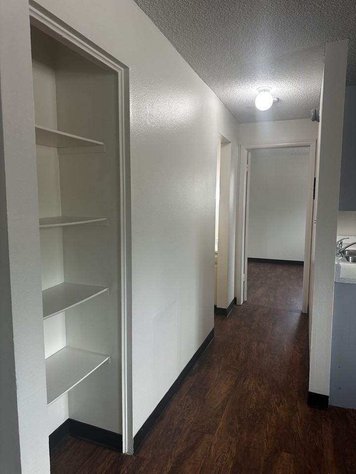 10527 West 6th Place - Photo 6 of 18