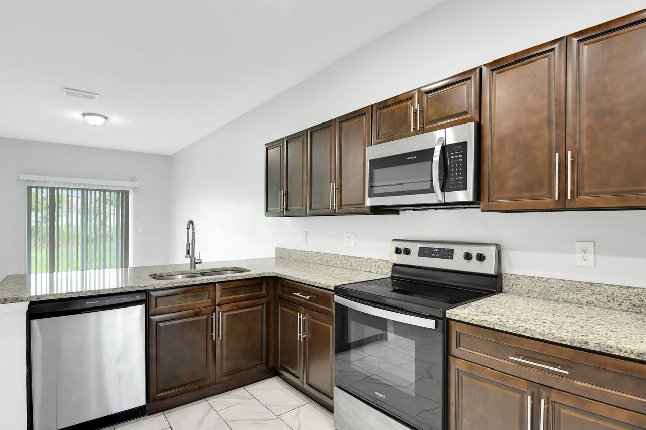754 Mink Court - Photo 4 of 11