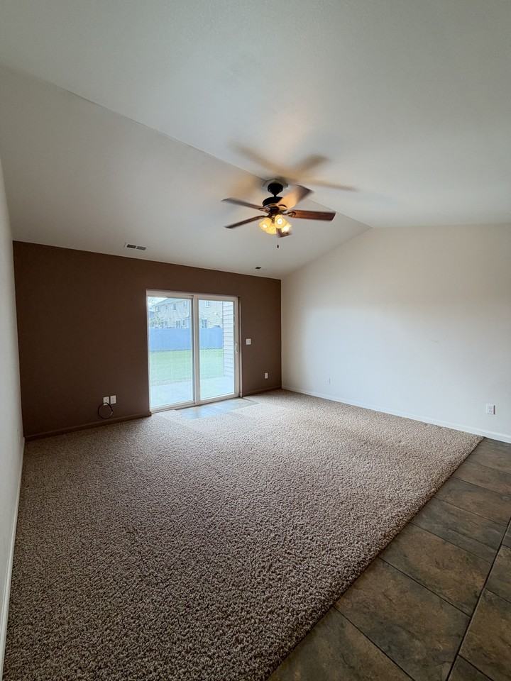 110 4th Avenue Southeast - Photo 5 of 5