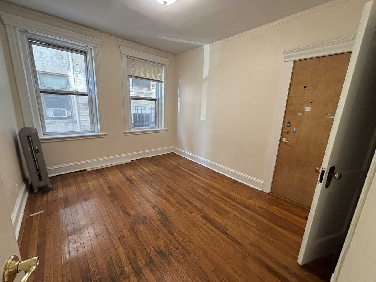 360 Riverway #12 - Photo 5 of 18