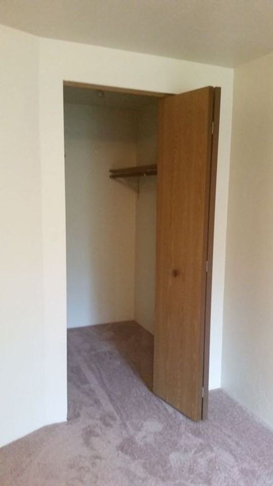 One and Two Bedroom Units located at 301 S Kools St in Appleton - Photo 4 of 8