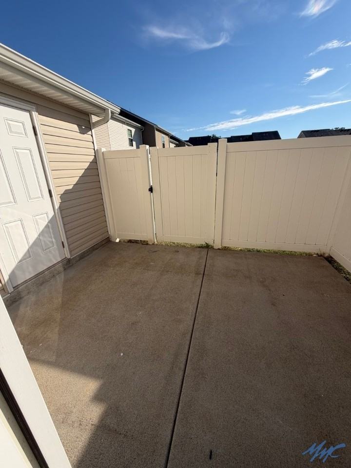 1438 Orange Ct - Photo 7 of 20