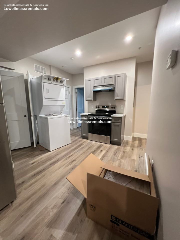 7 Exeter St #2L - Photo 3 of 11