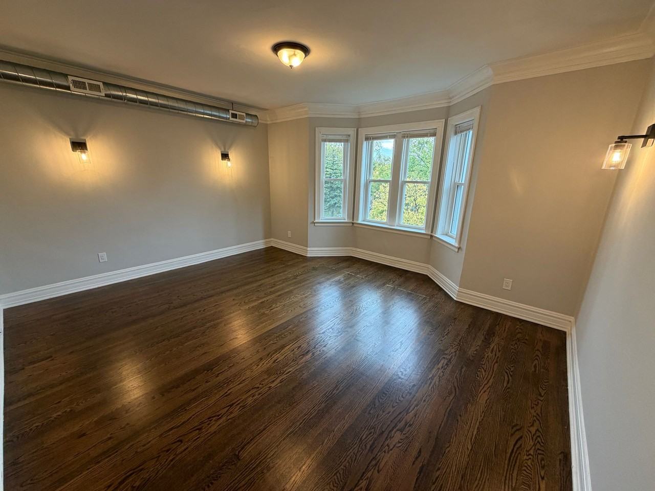 215-19 West Quincy Street - Photo 6 of 12