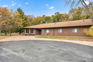 Northern Oak Apartment - Photo 1 of 1