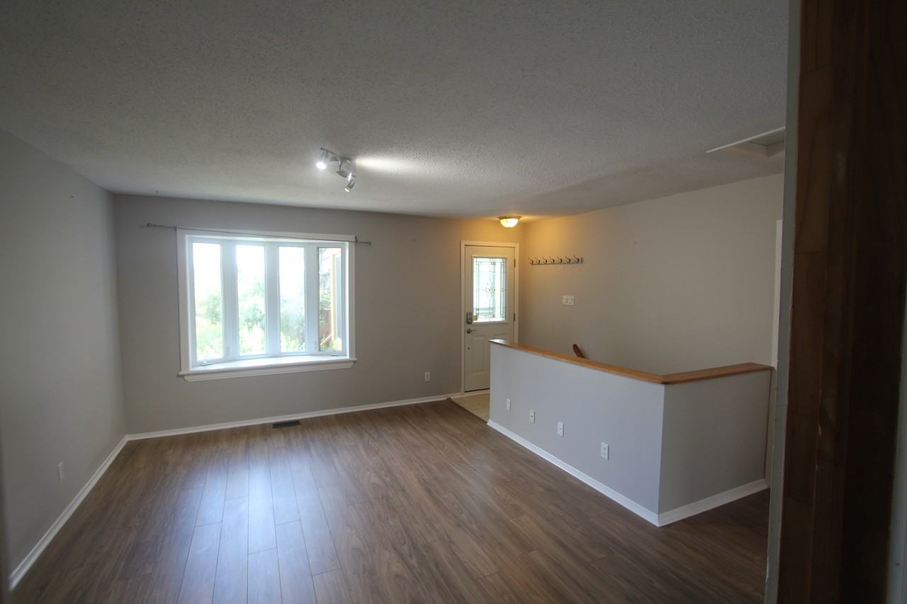 6081 Renaud Rd - Photo 4 of 14