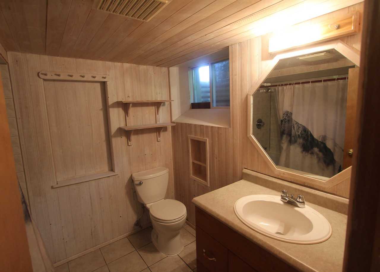 6081 Renaud Rd - Photo 7 of 14
