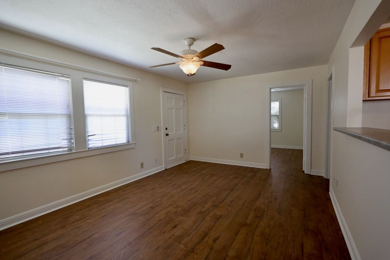 207 Abbey St - Photo 3 of 17