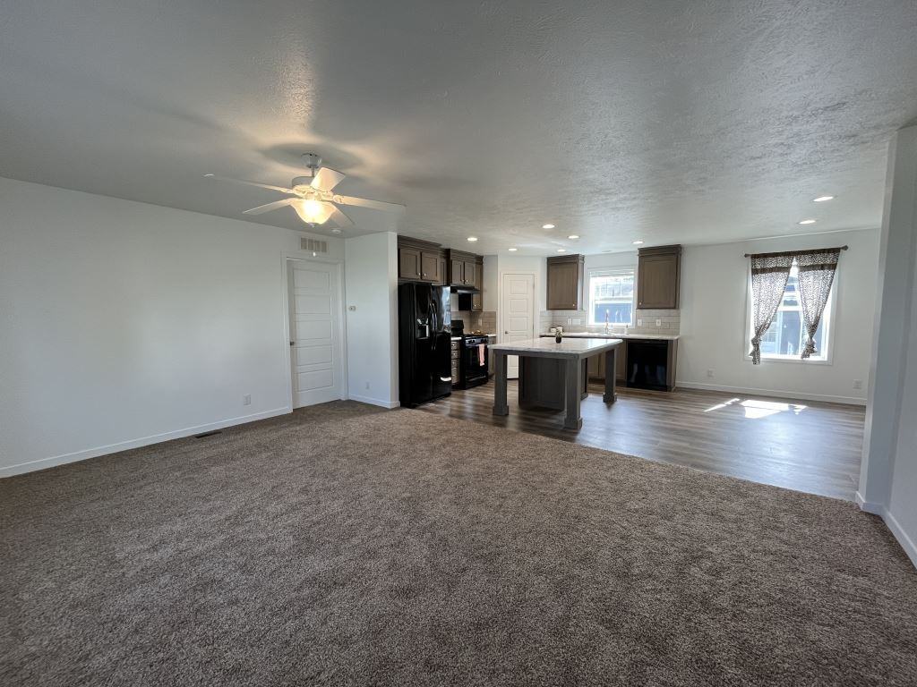 15 Blue Bird Ln - Photo 3 of 27