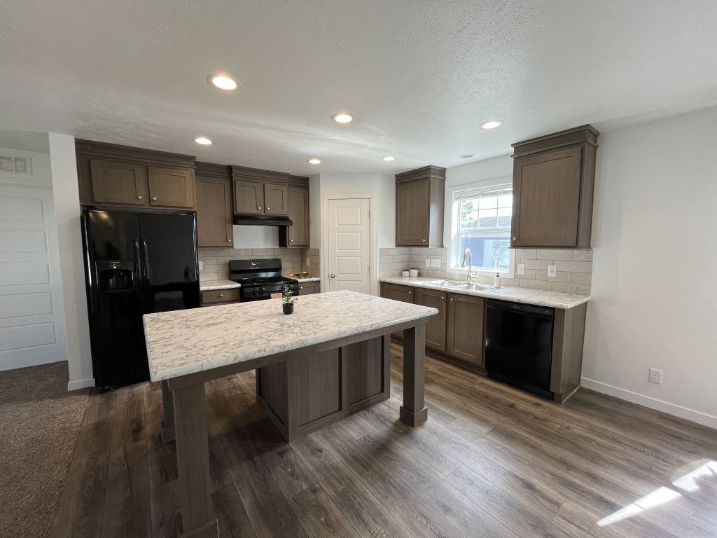 15 Blue Bird Ln - Photo 4 of 27