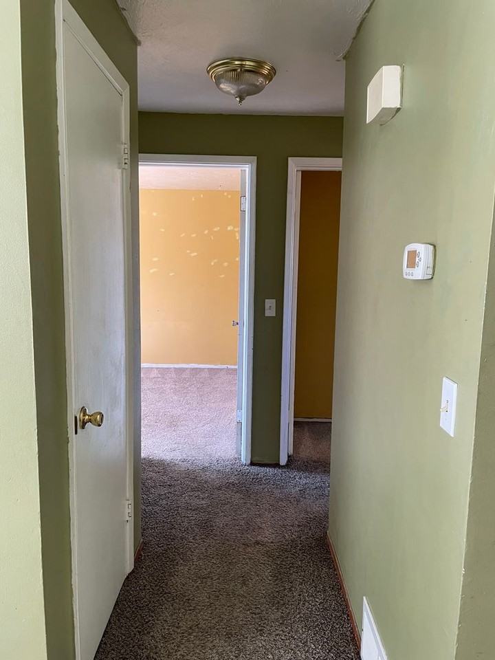 230 Nw Robert St - Photo 6 of 24