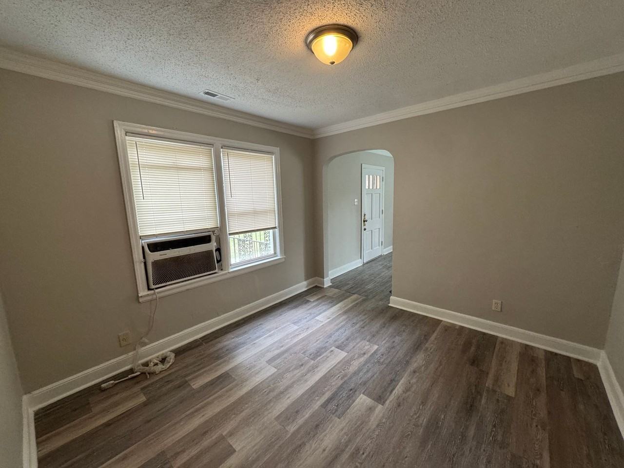 1081 Mcevers Rd - Photo 3 of 11