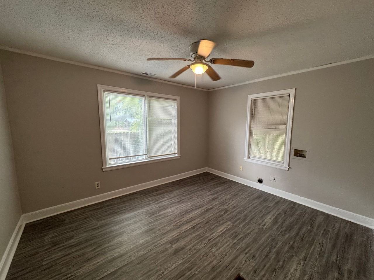 1081 Mcevers Rd - Photo 7 of 11