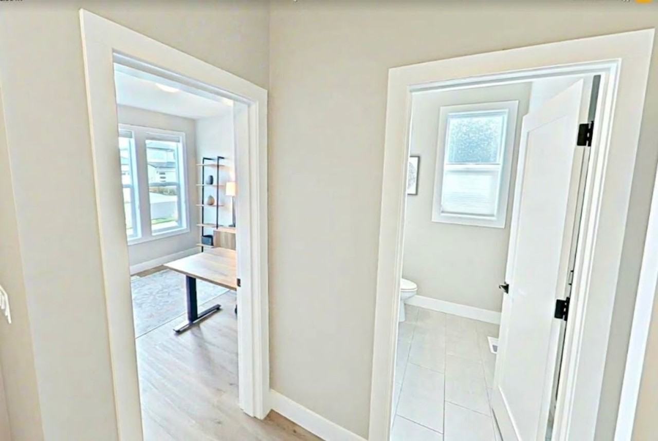 4049 Se 77th Ave - Photo 3 of 36