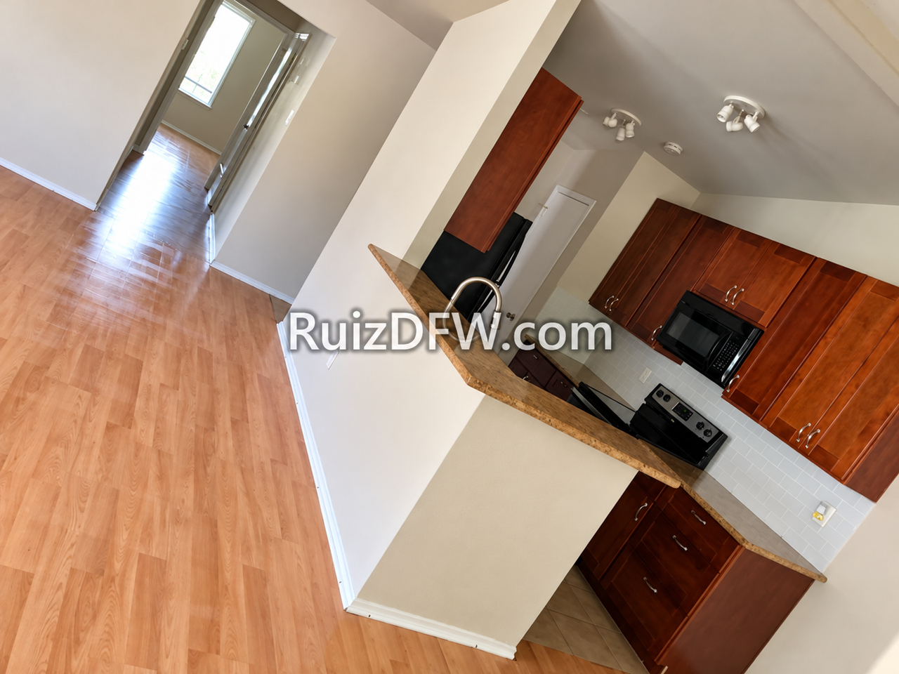 7517 Tiffany Meadows Ln - Photo 3 of 10