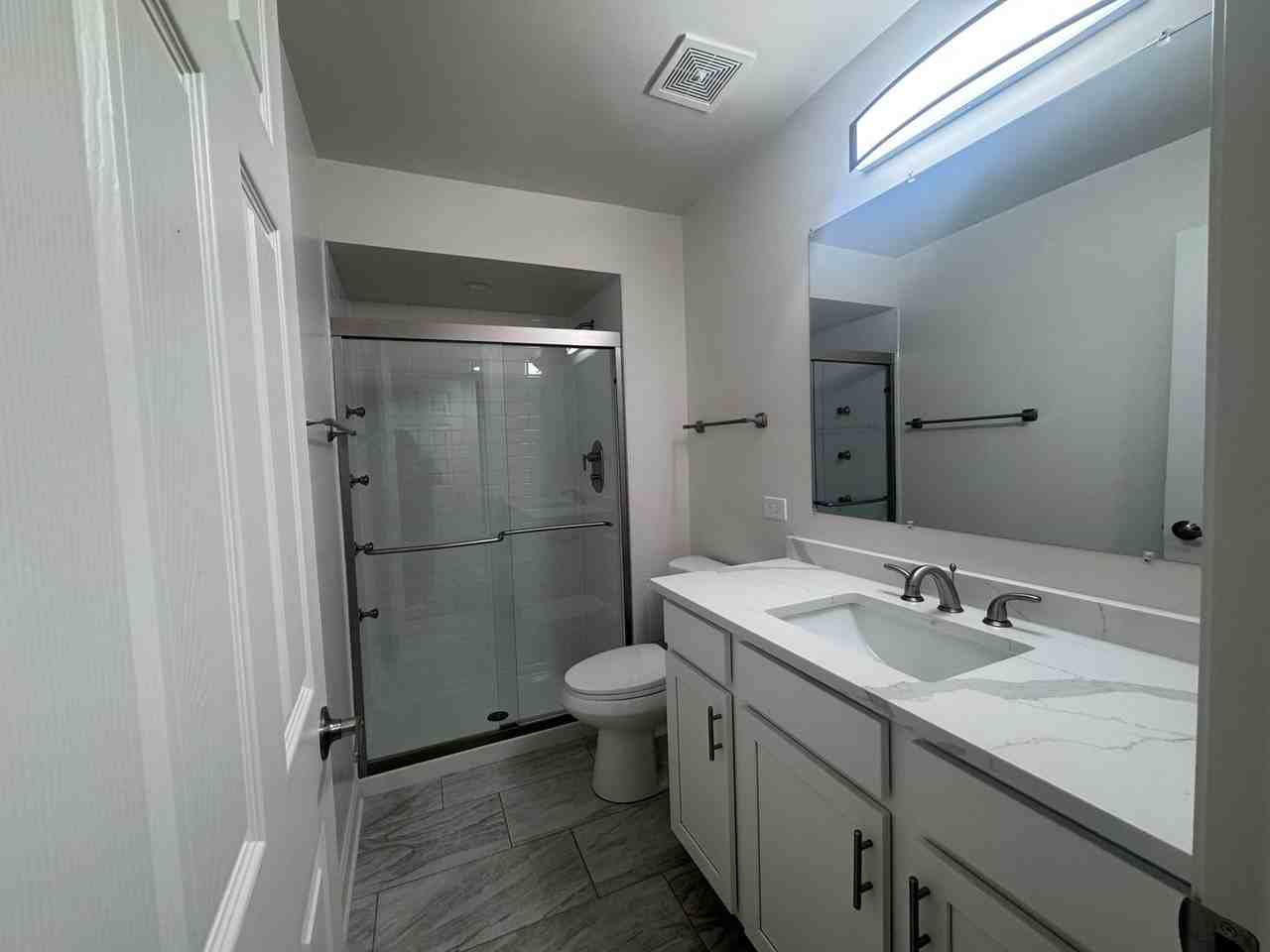 Eagles Apartments - Photo 5 of 11