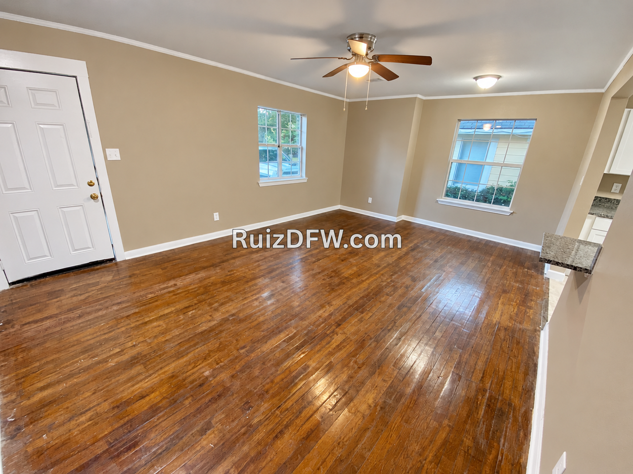 3804 Calmont Ave - Photo 6 of 10