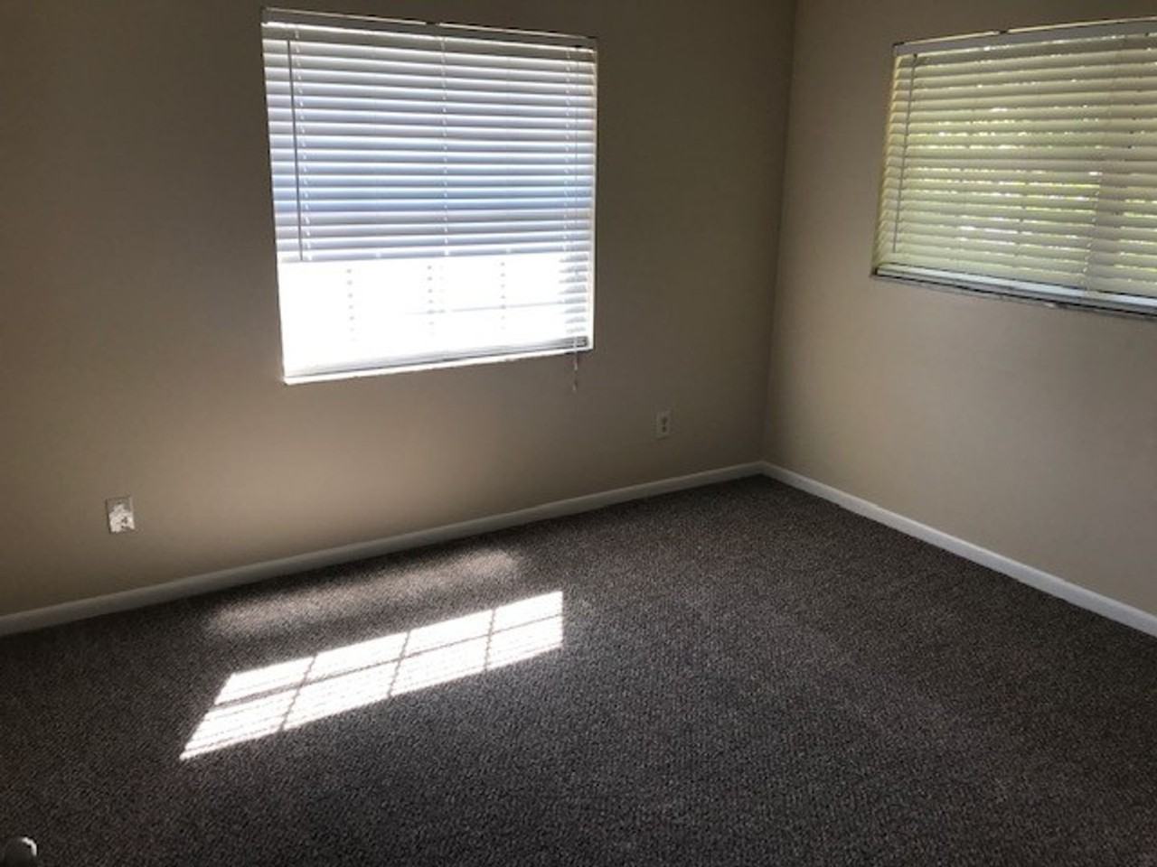 9172 Patio Ct - Photo 4 of 12