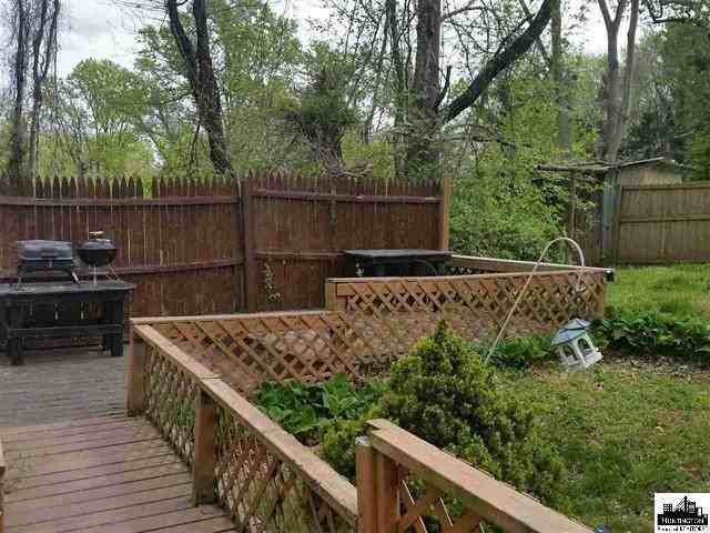 76 Oney Ave - Photo 4 of 10