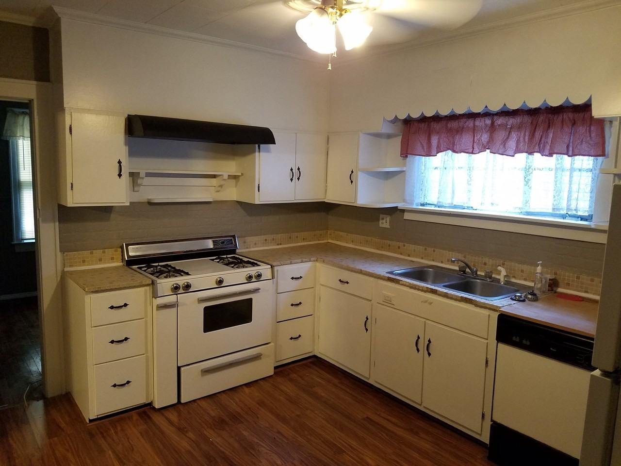76 Oney Ave - Photo 7 of 10