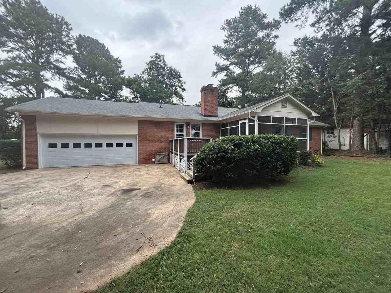 704 Isle Of Pines Rd - Photo 2 of 26